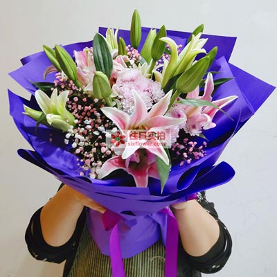 乐山6支粉色多头百合，真诚的问候